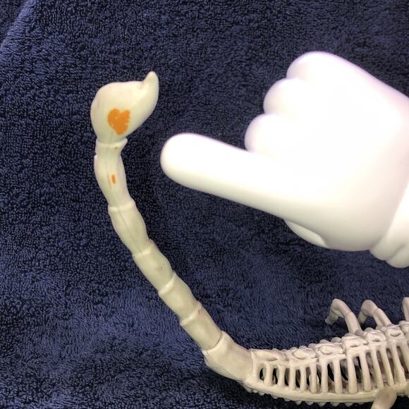 Halloween Skeleton Scorpion Scary Bones 7x6 - Picture 10 of 10